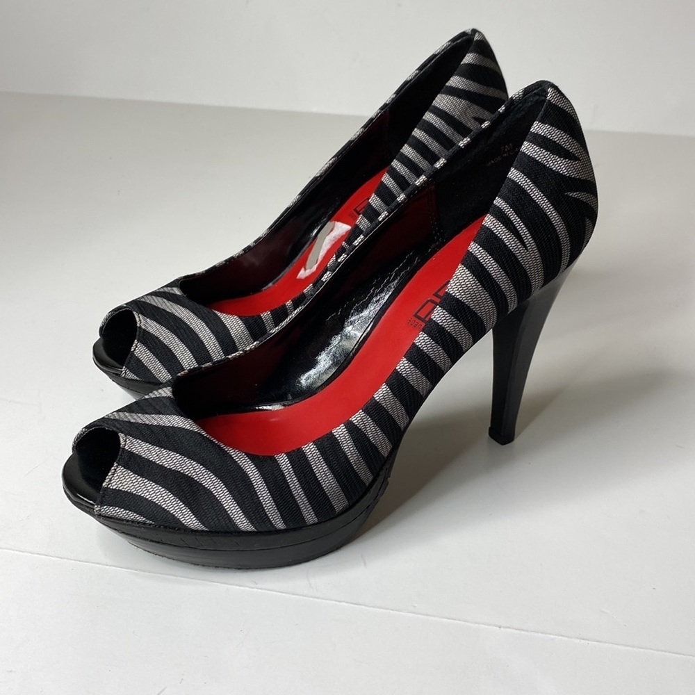 Moda Spana Platform Zebra Stiletto Pumps size 7